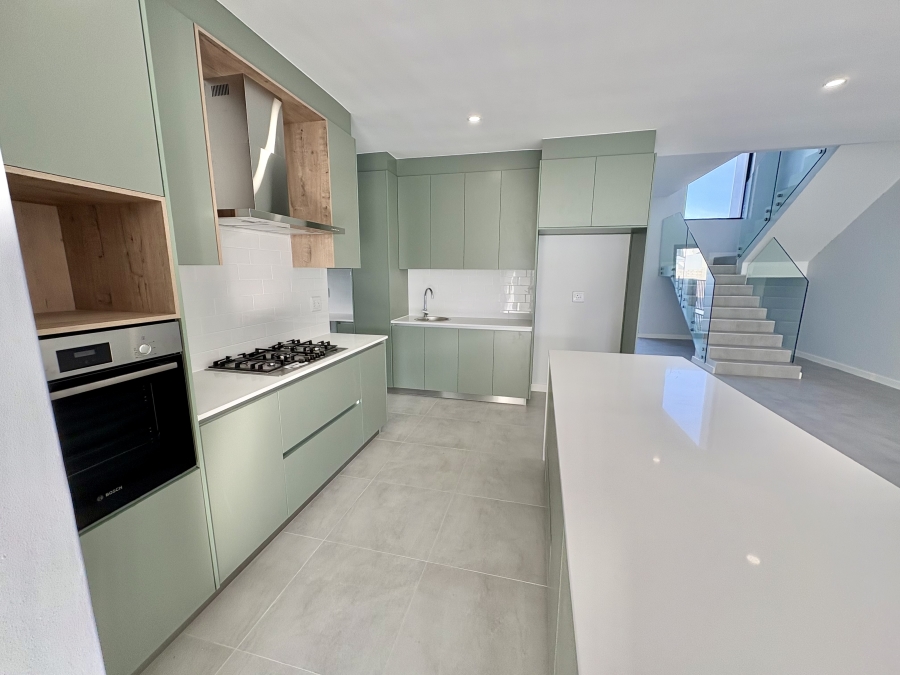 4 Bedroom Property for Sale in Sandown Western Cape